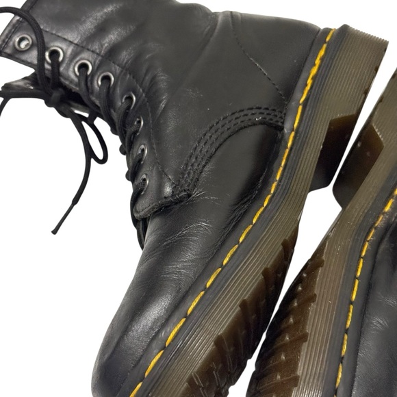 Dr. Martens 1460 Black Lace Up Softy Leather Combat Boot 8 - Picture 10 of 16